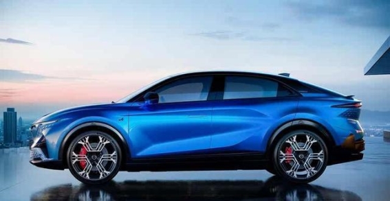 Alpine A390：一款极具个性的电动跨界SUV