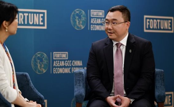 赛力斯携手东盟与海合会开启新能源汽车合作新篇章