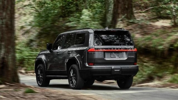 全新2025款雷克萨斯GX——豪华与越野兼得的中大型SUV