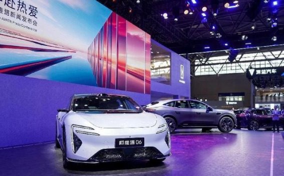 长安汽车：从重庆车展到全球市场的腾飞之路