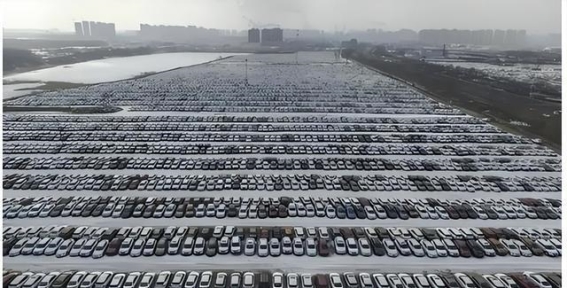 中国汽车市场深陷库存漩涡，产业结构转型迫在眉睫