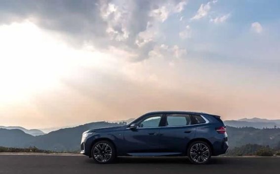 从成都出发，BMW X3长轴距版开启川西高原之旅