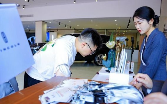 林肯四店合围成都，轻量化战略铸就高端市场新格局