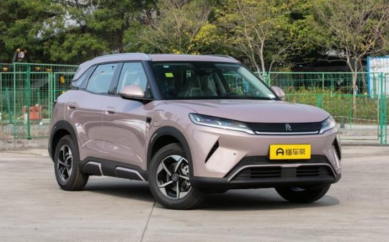 如何在10-12万元预算内选购纯电SUV？宝骏悦也Plus与比亚迪元UP实测对比