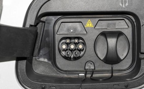 2026款零跑C10：专为奶爸设计的理想家用SUV