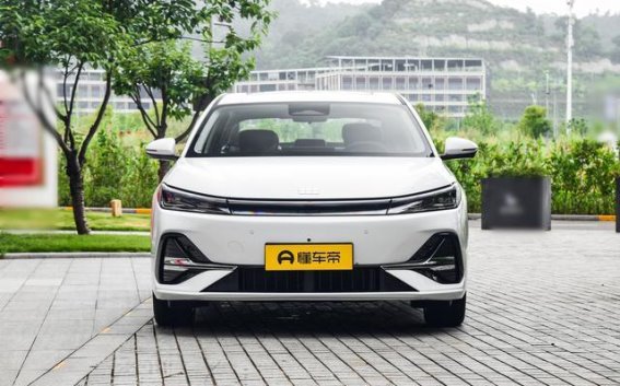 吉利银河A7：全新设计与卓越性能的完美呈现