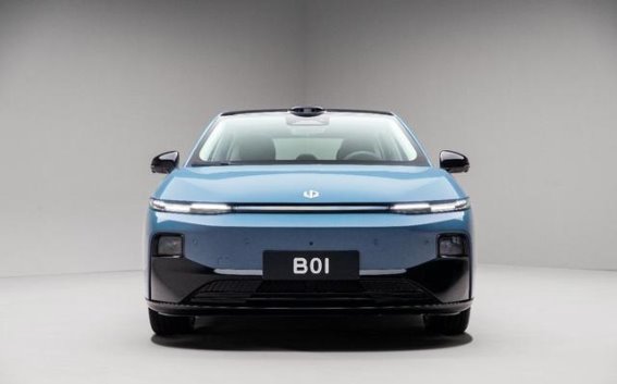 零跑B01：10万元级轿车的新标杆，能否打破市场常规？