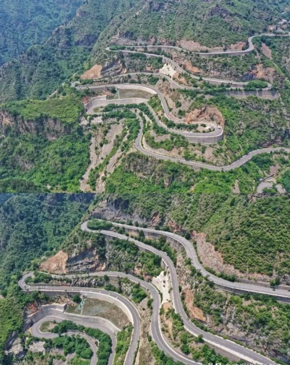 鲲鹏2.0TGDI+8AT的巅峰之旅 瑞虎8PLUS挑战红井路十八弯