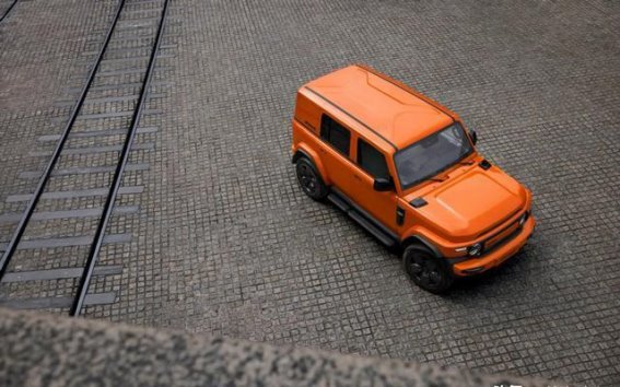 iCAR V23与方程豹钛3，谁是你理想的通勤伙伴与周末冒险伴侣？