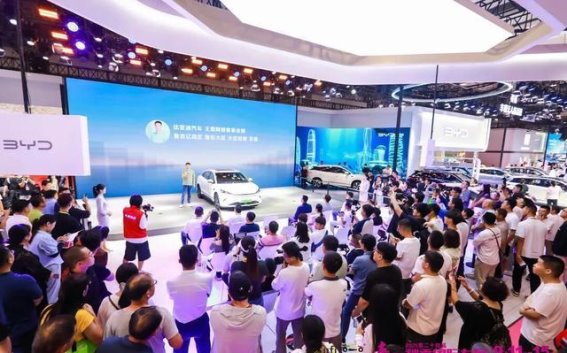 2025青岛国际车展：智慧出行引领未来