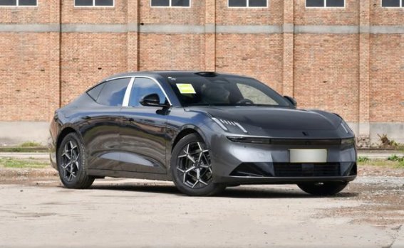 领克10 EM-P：中大型车市场的新星