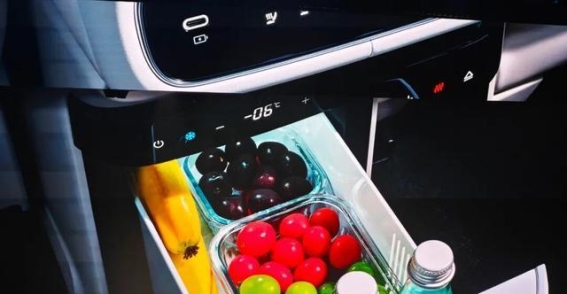 吉利银河M9上市：价格与实力并存的全能SUV