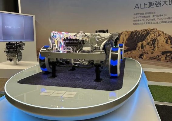 吉利银河M9：三大AI科技赋能，智能驾驶进入新纪元