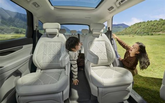 2026款福特锐界L全面升级：豪华舒适与智能安全并重，家庭出行新典范