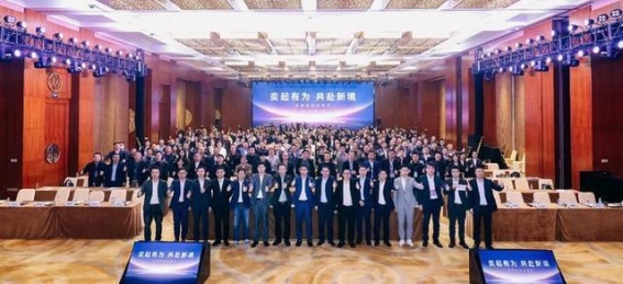 奕境启航：东风携手华为掀开高端家用新能源新篇章