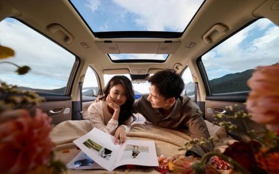 第三代蓝电E5 PLUS：打造家庭出行的全能“移动之家”