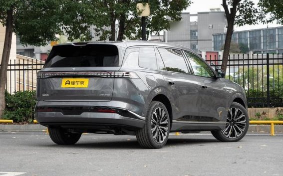 不止是“家用车”，这款16万起的国产SUV凭什么这么受欢迎？