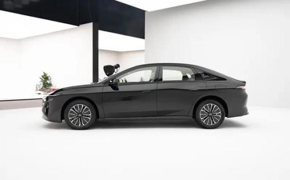 东风日产N6正式上市，新能源车市场迎来新选择