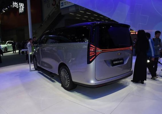 吉利银河V900：革新座椅布局与智能科技重塑家用MPV新标准