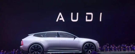 奥迪E5 Sportback钦定版登场：四驱猛兽与豪华智舱的完美融合