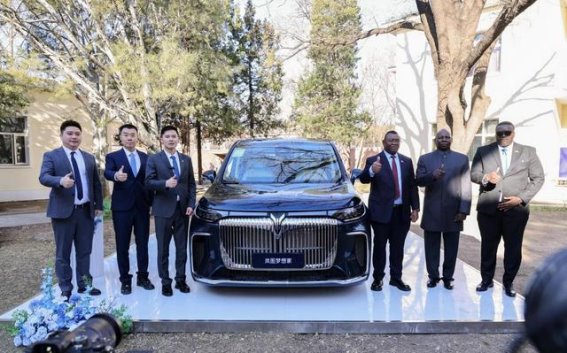 岚图梦想家助力中国新能源汽车走向国际舞台