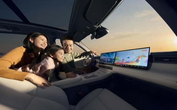 红旗HS6 PHEV：创新设计与智能驾控的完美融合