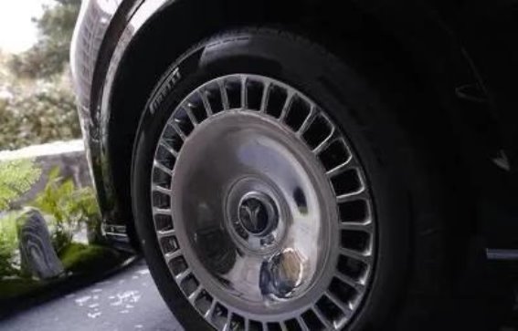 岚图泰山：续航与安全的双重保障，家庭出行的理想之选