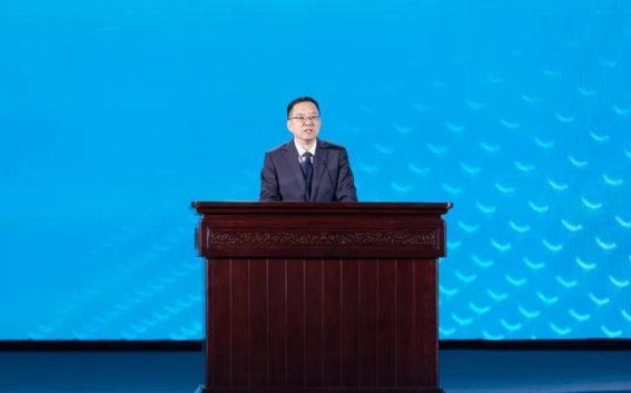 山东重工中国重汽集团2026全球供应链战略合作大会在济南隆重举行