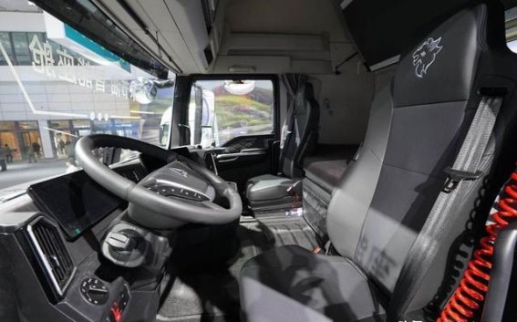 汕德卡C9H轻混升级实用化，节油与舒适兼得