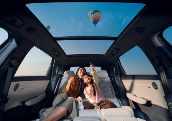 红旗HS6 PHEV上市 极寒无忧的舒适出行新体验