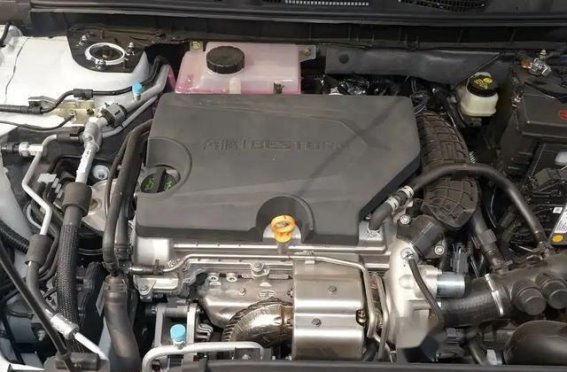 油门轻踩慢松：节油技巧还是误区？