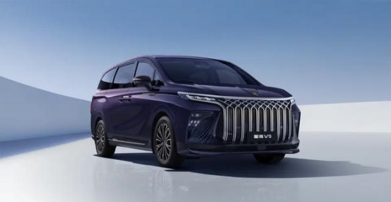 东风风行星海V9：引领中大型MPV新风潮