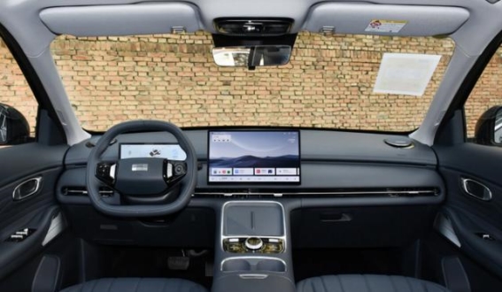 10万级插混SUV对决：银河星舰7 EM-i与宋Pro DM-i，究竟谁能胜出？