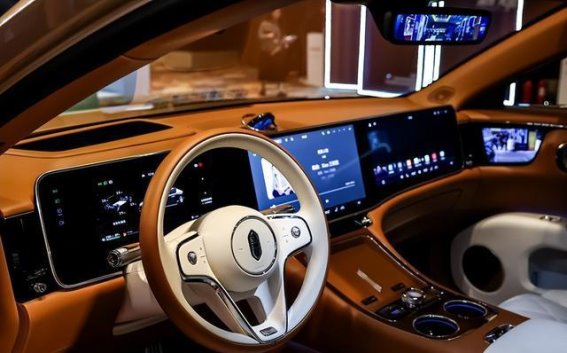 尊界S800：超越传统的科技豪华座驾