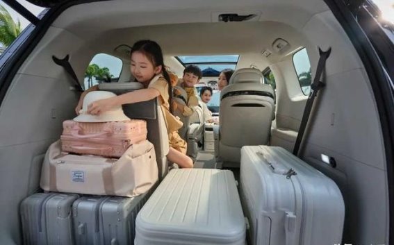 试驾星海V9：15.99万起的全能家用MPV，舒适与动力并存