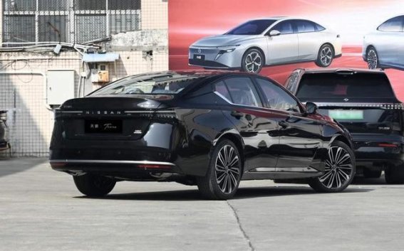 全新天籁：华为科技加持，传统日系车的焕新之作