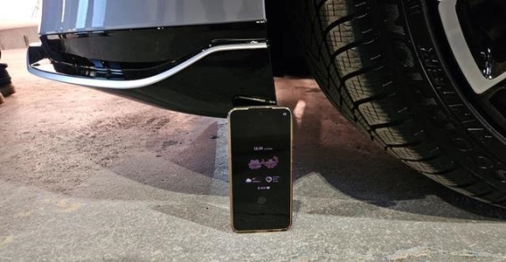 阿维塔12登陆俄罗斯市场：科幻外观与本土化优化的纯电旗舰