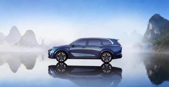 华境S登陆华为乾崑App，上汽通用五菱与华为开启智能出行新篇