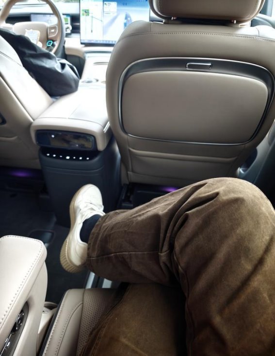 试驾小鹏X9增程版：豪华感与家用实用兼顾的新选择