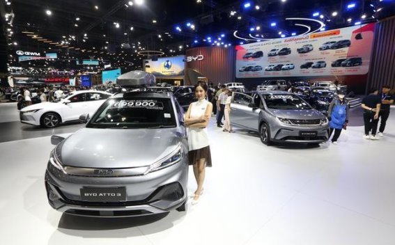 比亚迪超越特斯拉，全球电动汽车市场格局新篇章