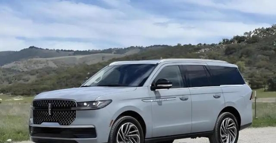 2025豪华车格局重构：百万国产崛起，消费认知迎来新拐点