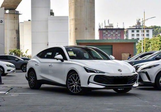 2026款名爵MG7登场，智能配置与涡轮动力再创高性价比