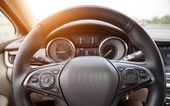 方向盘加热怎么选？原厂与后装大比拼