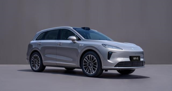 尚界Z7挑战小米SU7：智能化轿跑的未来竞争