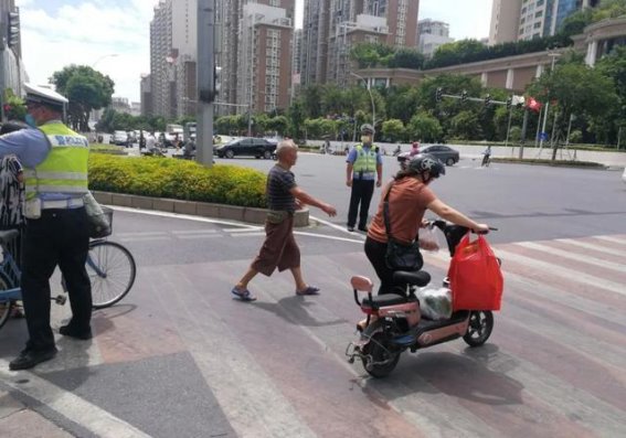 电动自行车行业三重困境：政策、成本与购买力的挑战