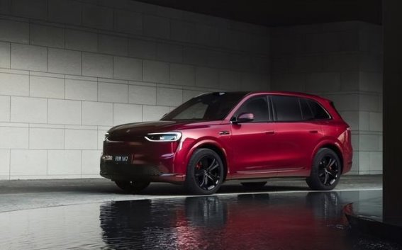 全新问界M7增程长续航版：开启家庭SUV新纪元