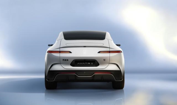 新款阿维塔12发布，豪华与性能兼备的电动旗舰