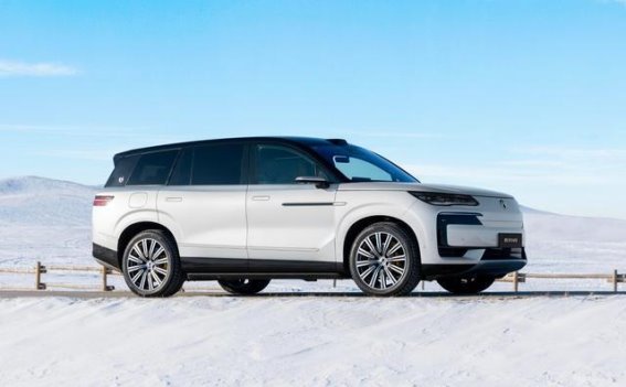 比亚迪汉唐9系列：引领D级旗舰市场，价格与定位解析