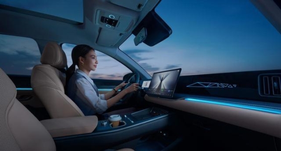 比亚迪“大电池插混”时代开启，技术突破助力绿色出行