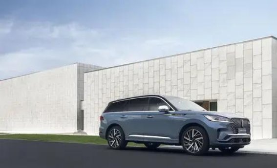 飞行家：职场精英的理想商务座驾